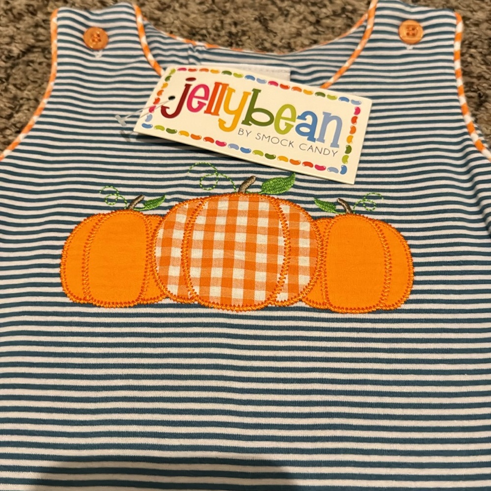Pumpkin shorts romper - Picture 3 of 4